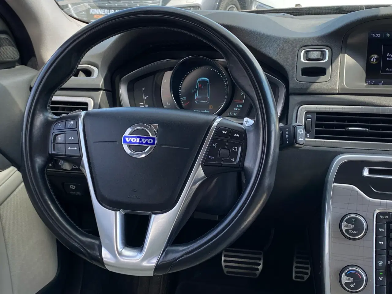Billede 18 - Volvo XC70 2,4 D5 Momentum AWD 215HK Stc 6g Aut.