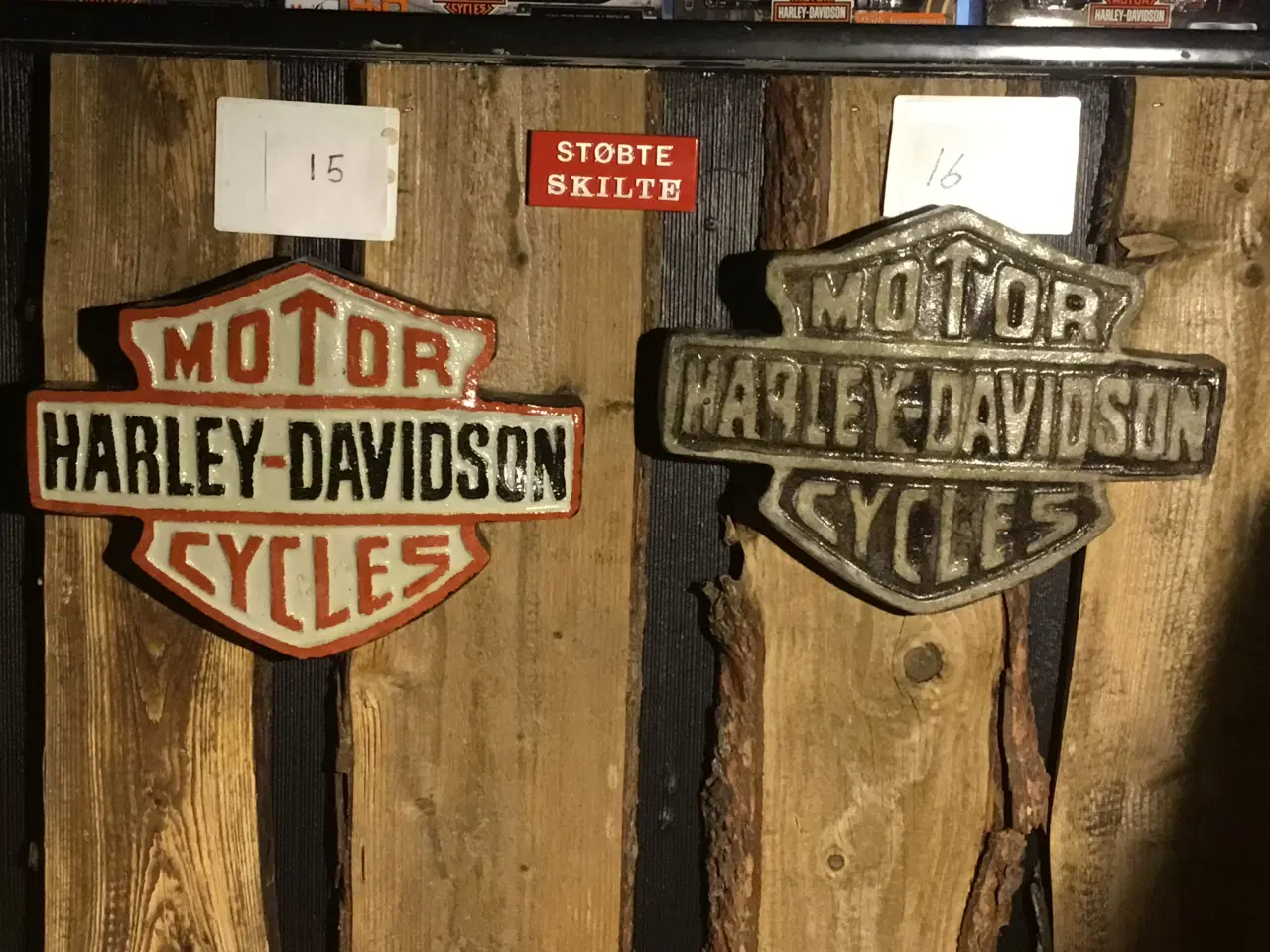 Billede 1 - Støbte skilte Harley Davidson