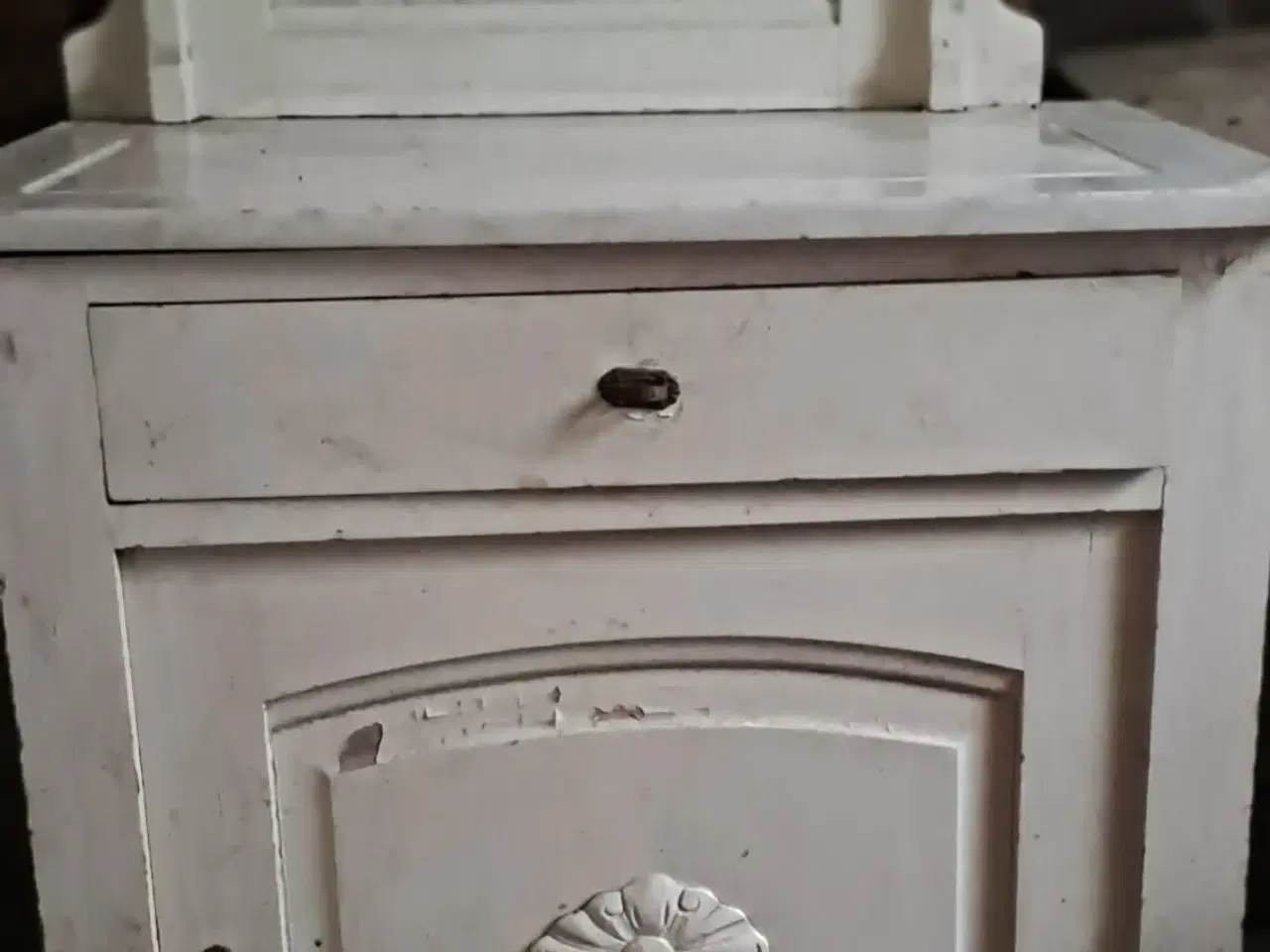 Billede 1 - Gammel servante med marmor bordplade
