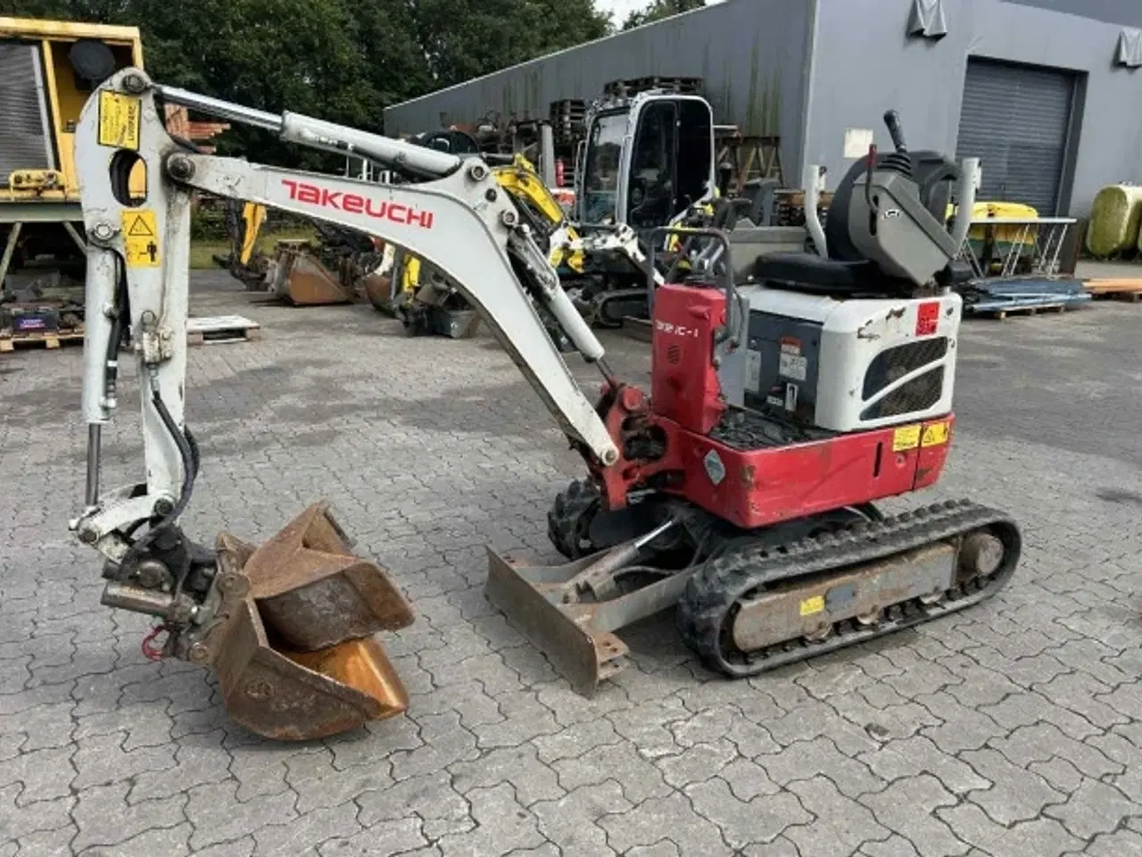 Billede 9 - Takeuchi TB210R - Minigraver / Tiltman og 2 skolve 