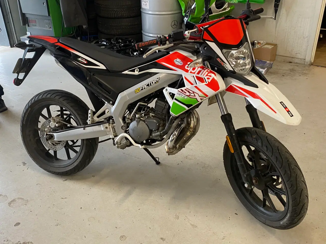 Billede 1 - Årets konfirmationsgave. Aprilia SX50 Euro4