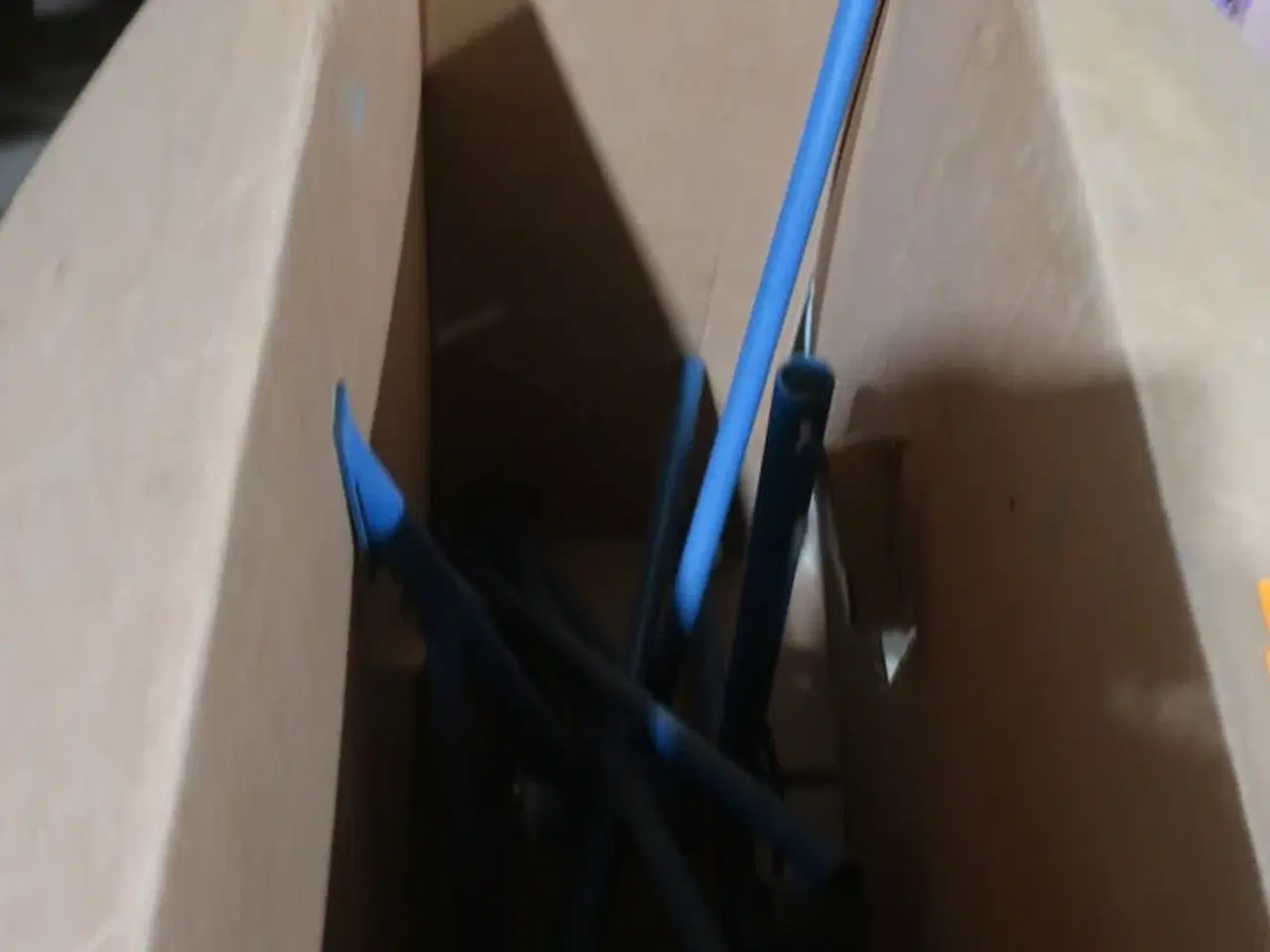 Billede 3 - Kasse med indhold UPONOR