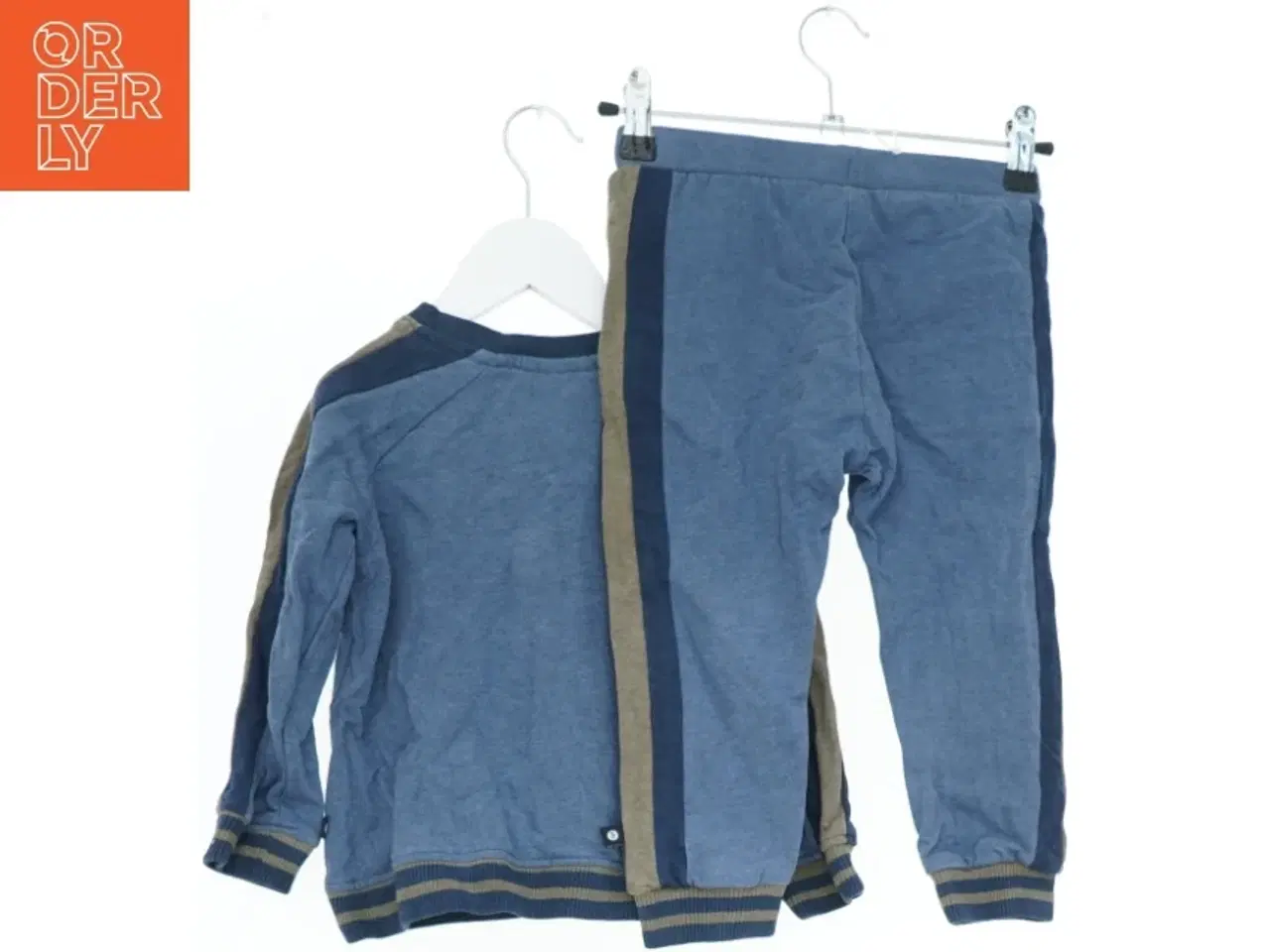 Billede 2 - Børne sweatshirts og joggebukser sæt fra Pomp de Lux (str. 104)