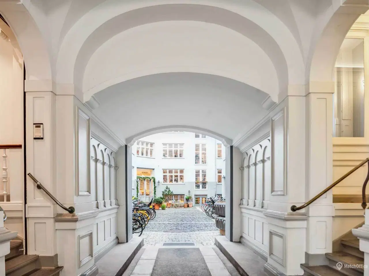 Billede 8 - Attraktivt kontorlejemål med central beliggenhed i Indre By - lige ved Gammel Strand metro