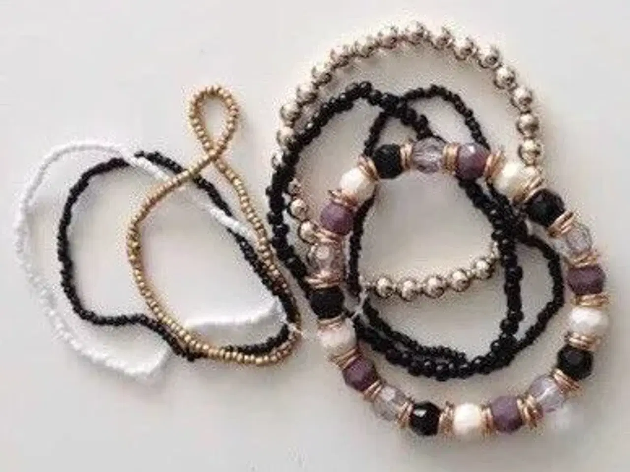 Billede 6 - Armbånd med perler sæt med 7 stk perlearmbånd 