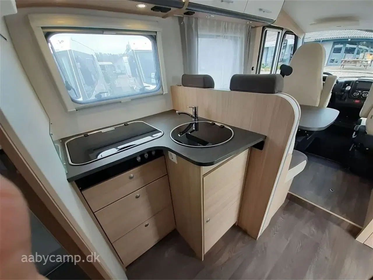 Billede 11 - 2020 - SunLight I 69 L Aut. queensbed. automatgear. solceller. batteri. undervognsbehandlet.