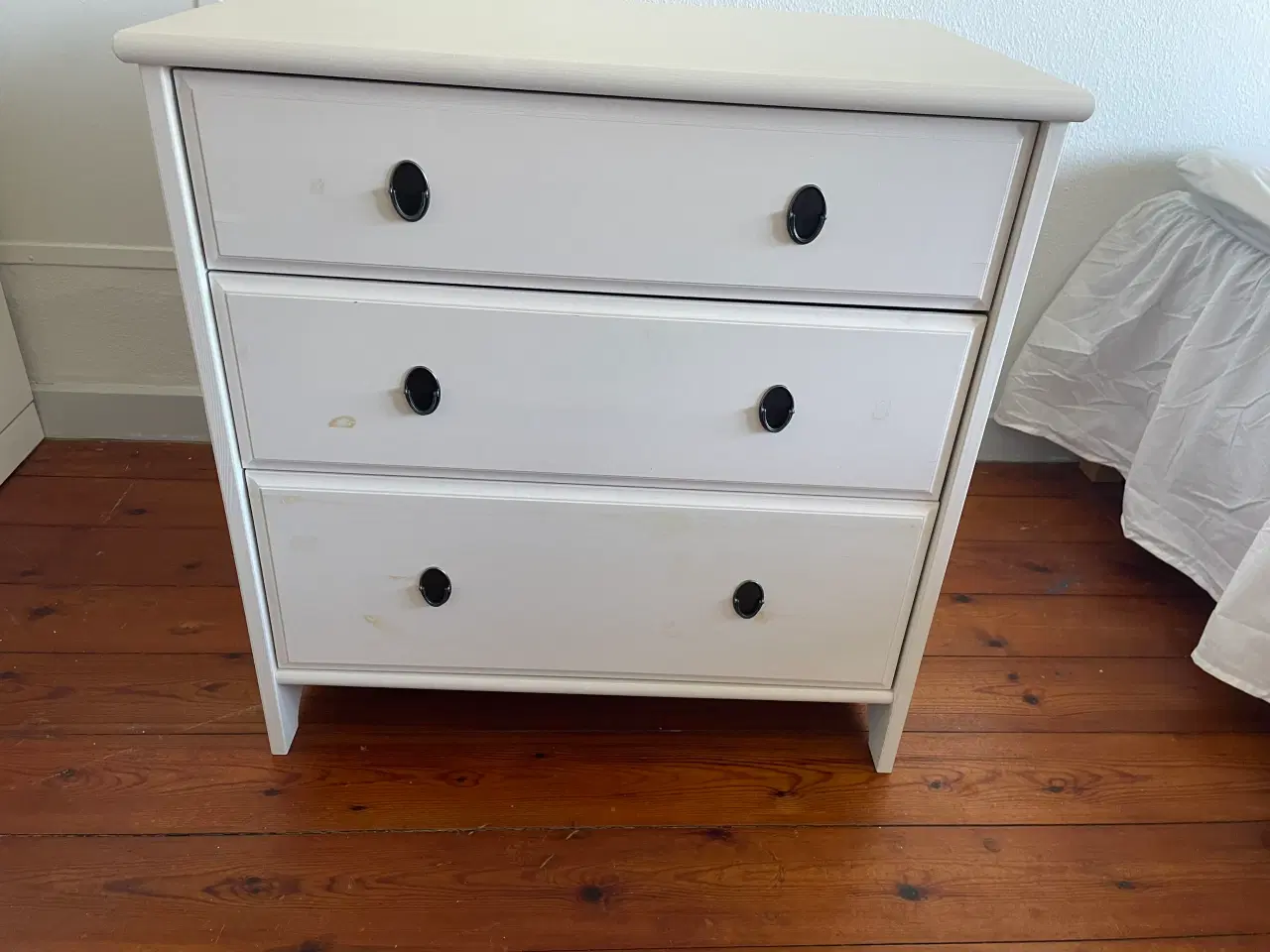 Billede 1 - Kommode med 3 skuffer
