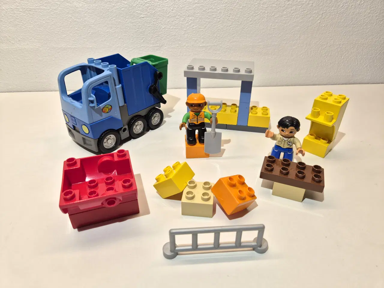 Billede 1 - Duplo Skraldebil