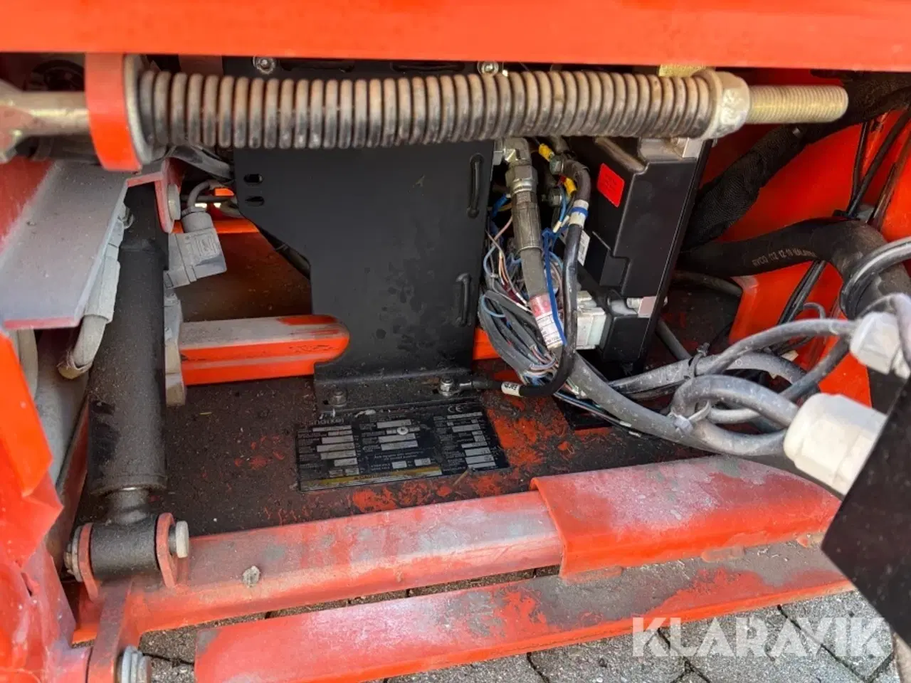 Billede 10 - Søjlelift Snorkel M1230E