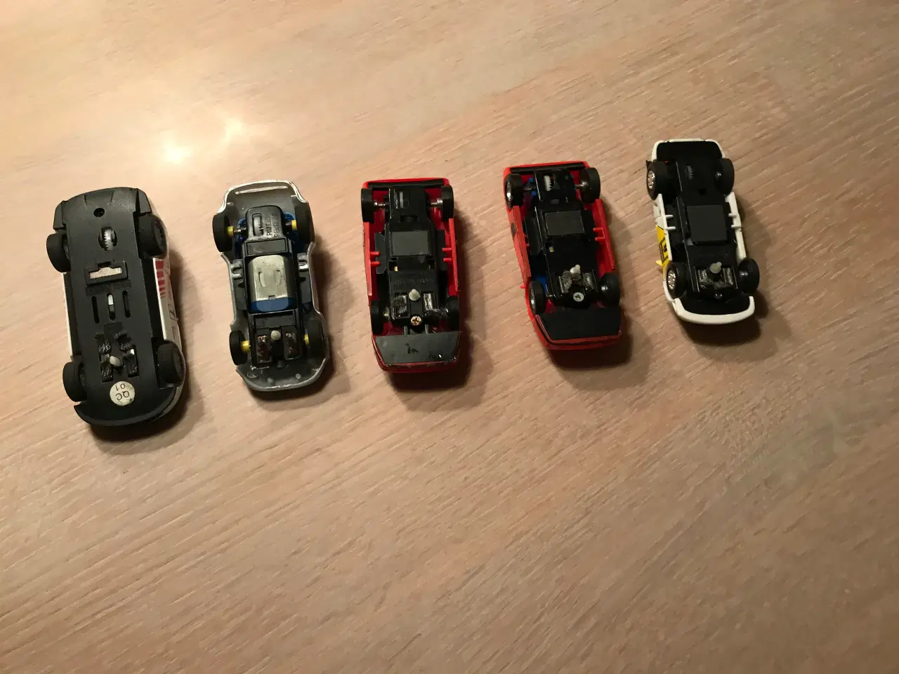 Billede 2 - 5 ældre racerbiler