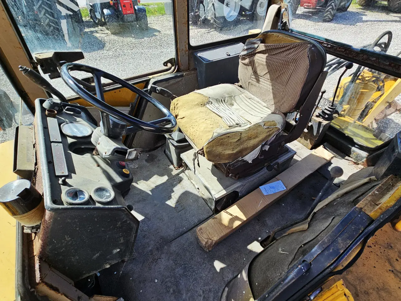 Billede 11 - MF 50HX rendegraver / MOMSFRI / skovlsæt