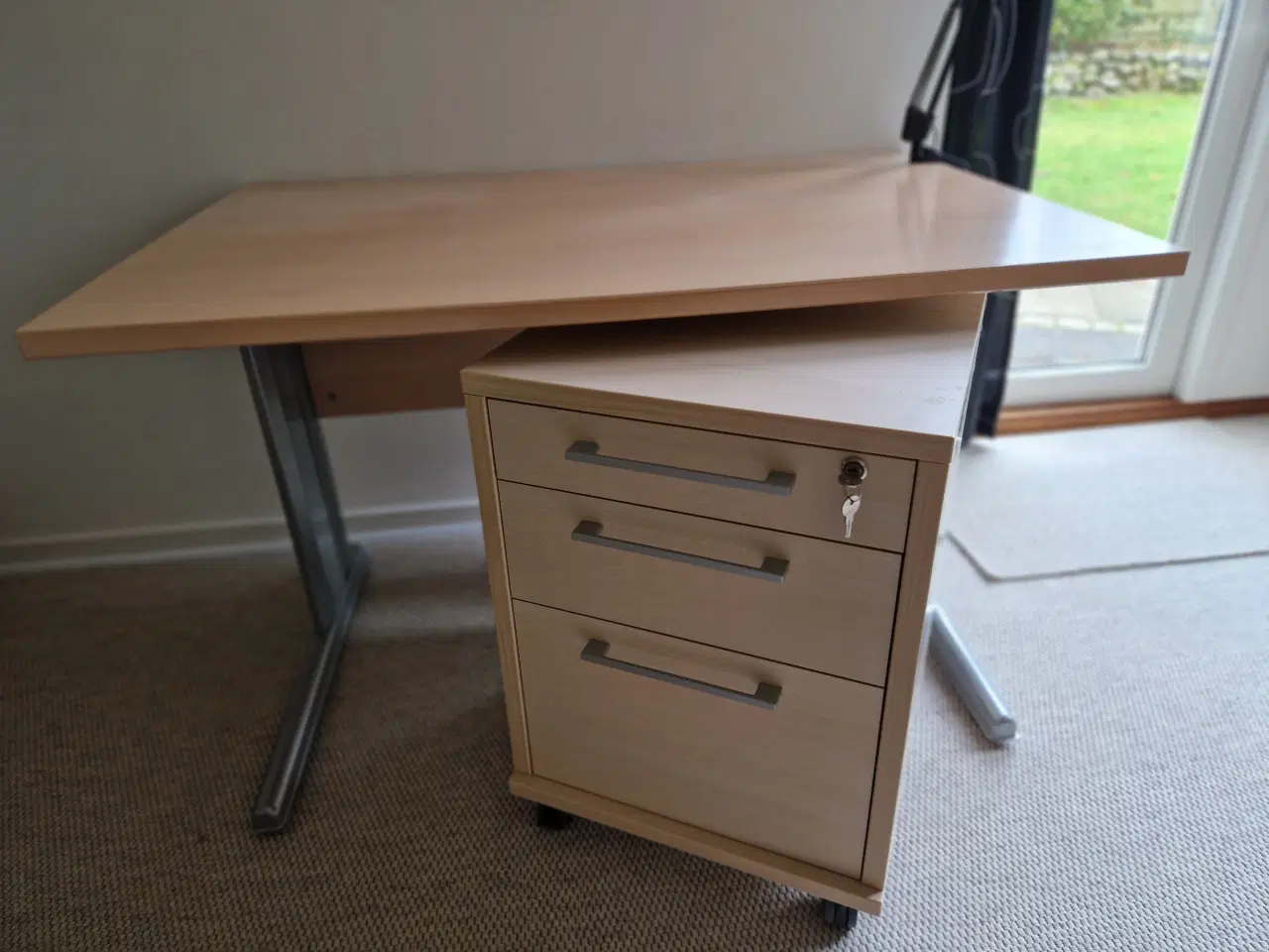 Billede 1 - Skrivebord med skuffemodul