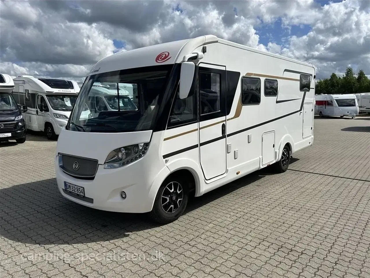 Billede 2 - 2017 - Euramobil Integra Line 720   Eura Mobil IL 720 kan nu ses hos Camping-Specialisten.dk Silkeborg