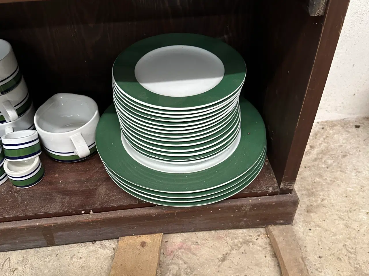 Billede 2 - Kaffe kopper og tallerkener
