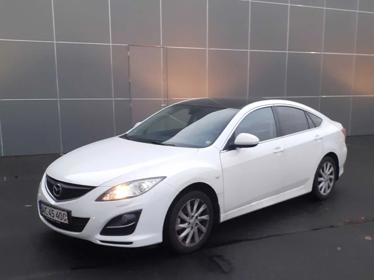 Billede 1 - Flot Mazda 6 Benzin..2011..