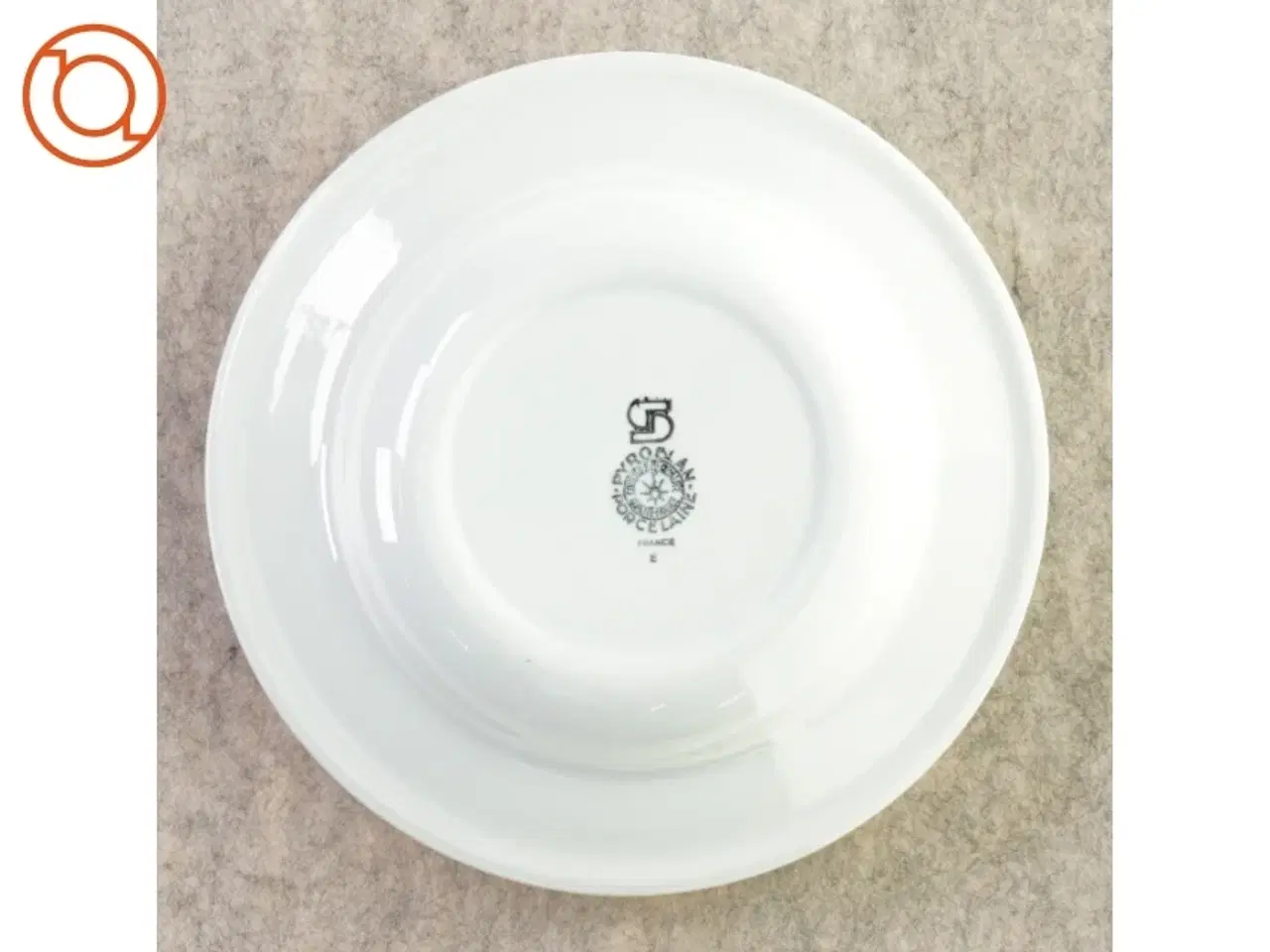 Billede 2 - Dybe tallerkener fra Pyroblan Porcelaine Frante (str. 23 cm)