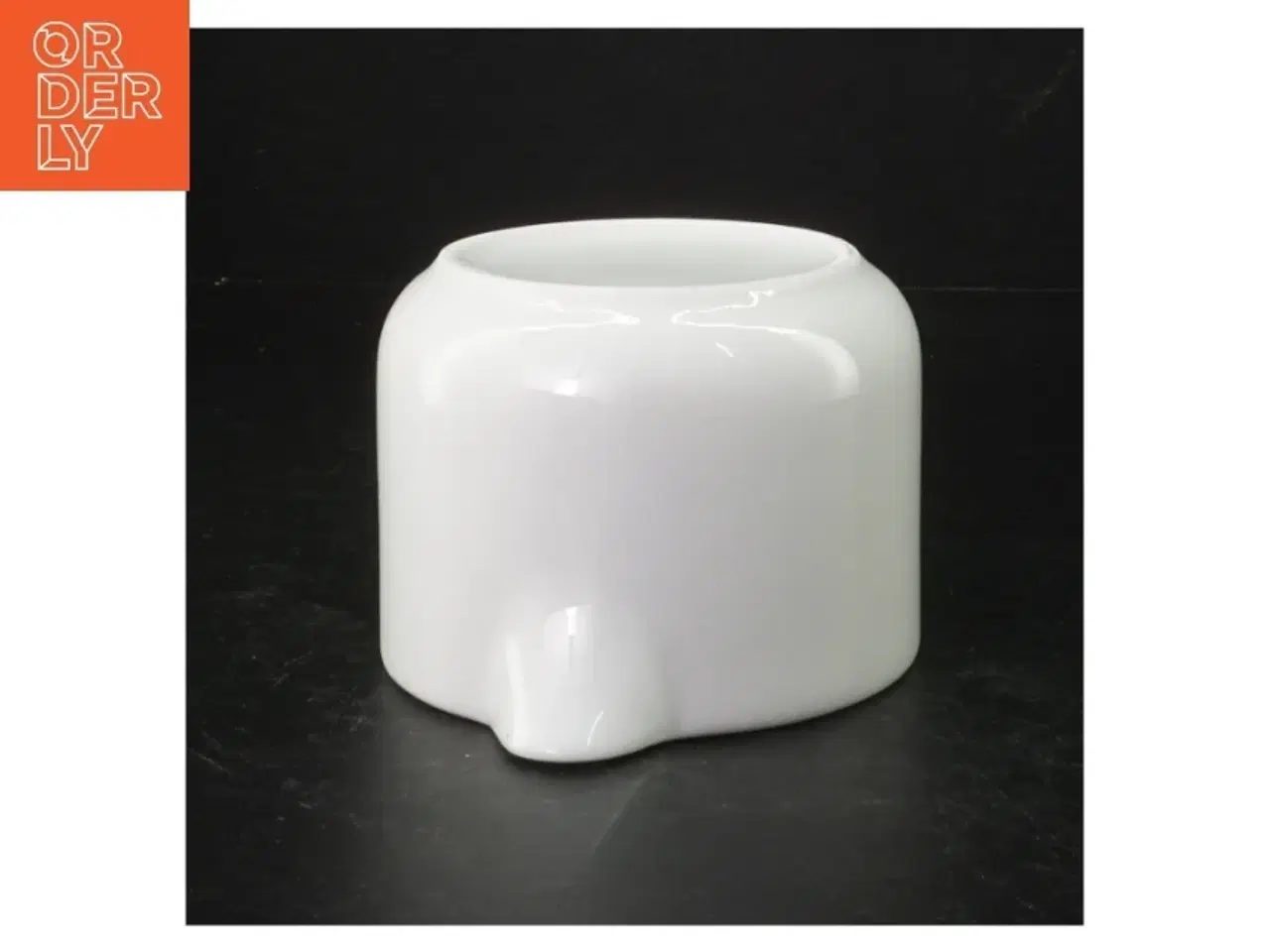 Billede 2 - Hvid porcelænskande (str. 11 cm)
