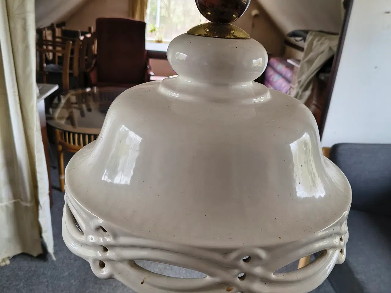 Billede 1 -  Loftlampe i hvide keramikpendel 