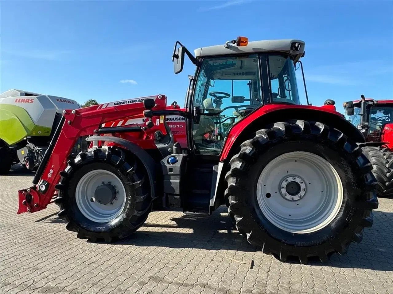 Billede 3 - Massey Ferguson 6615 DYNA VT KUN 4900 TIMER OG FULD AFFJEDRING!