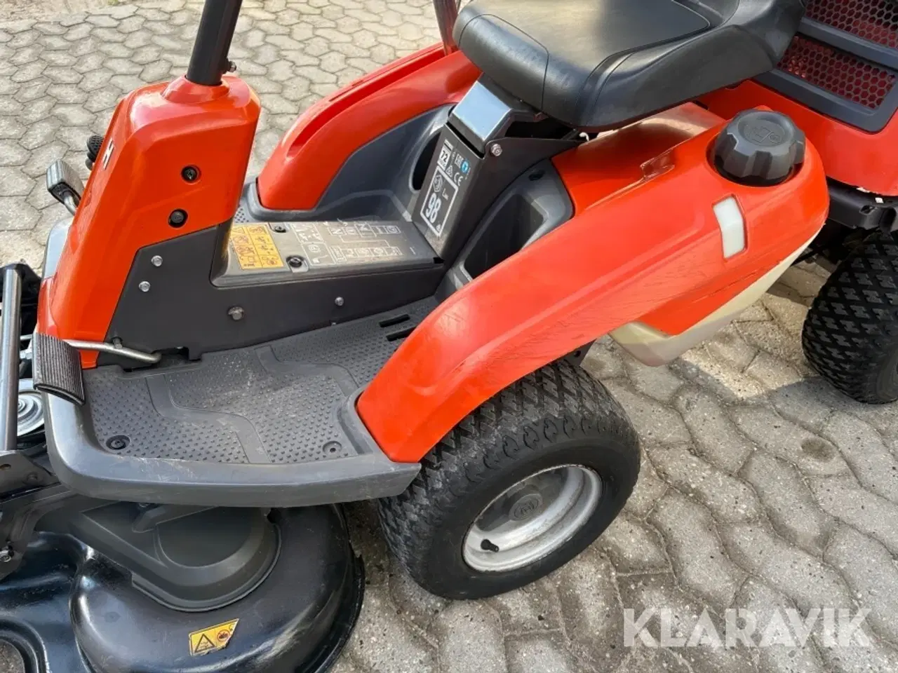 Billede 12 - Plæneklipper Husqvarna R214TC