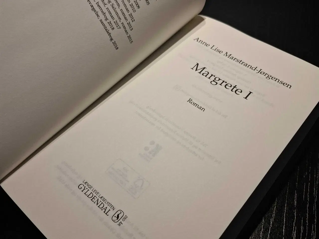 Billede 3 - Margrethe 1. Bog, ikke engang læst.