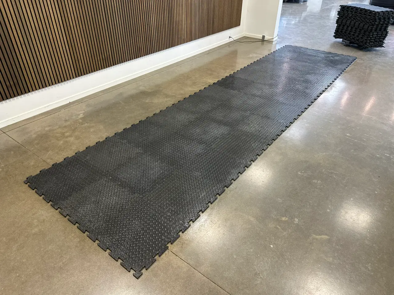 Billede 2 - PVC fliser / gummigulv