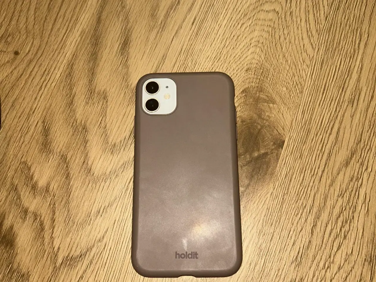 Billede 1 - iPhone 11 i hvid. 