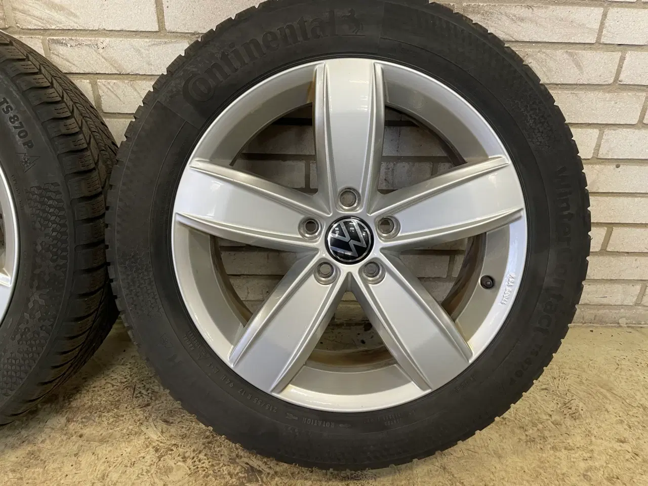 Billede 4 - 17 VW Passat 215/55r17 Ref.811 vinter