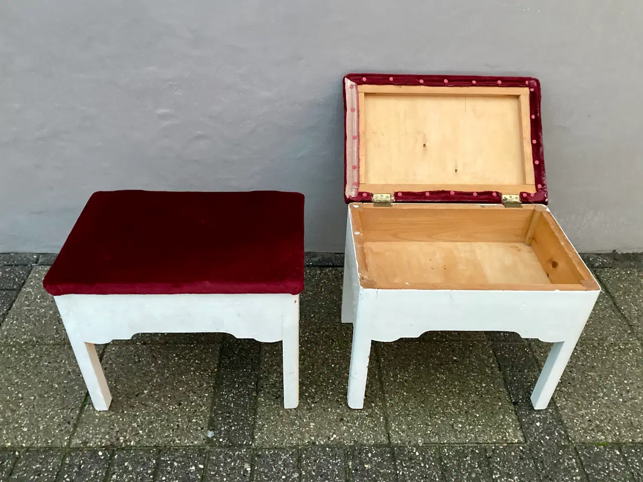 Billede 2 - 2 vintage skamler med opmagasinering