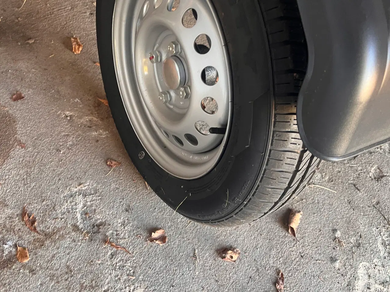 Billede 3 - Trailer med næsehjul og Pressening 