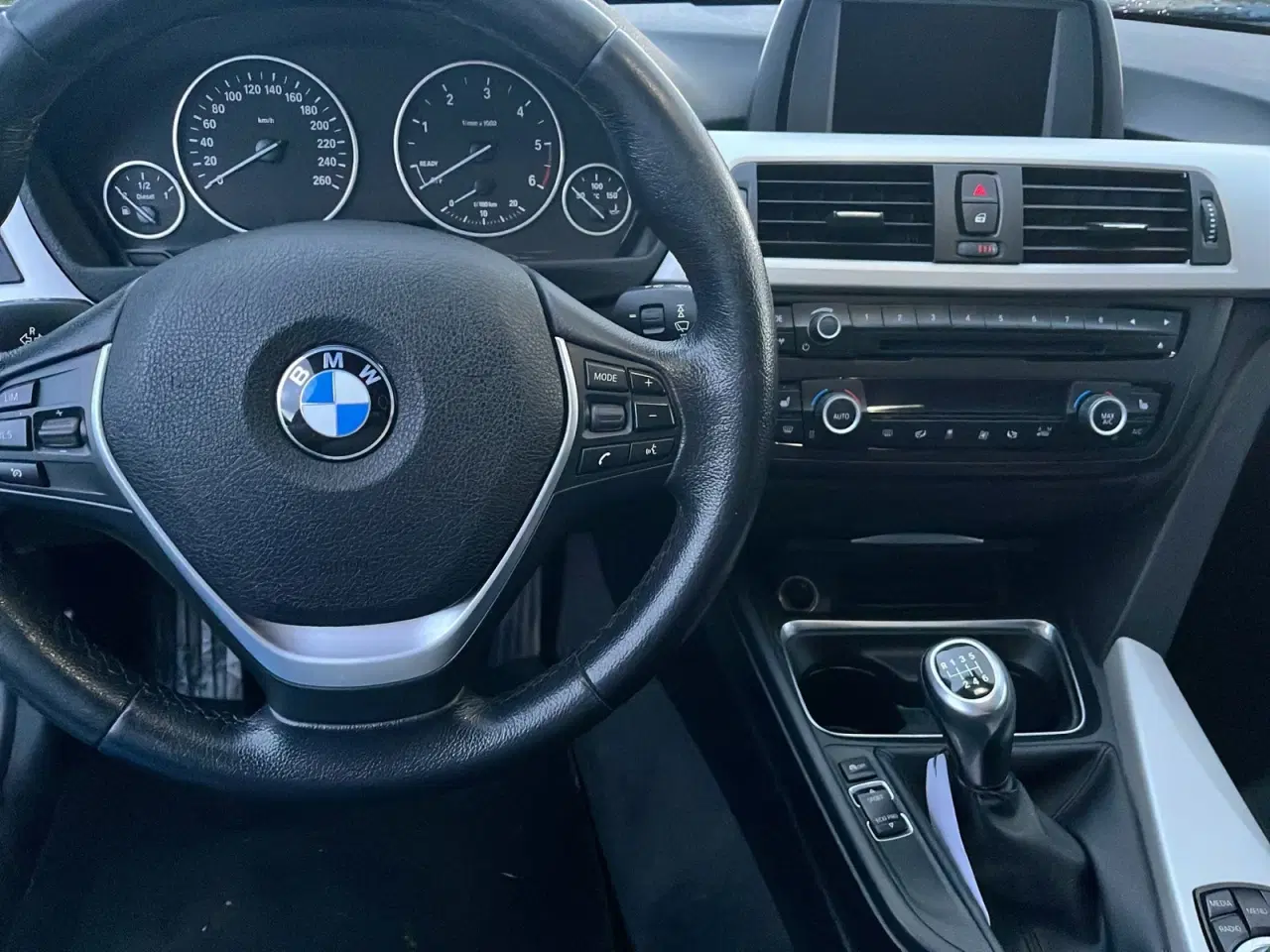 Billede 10 - BMW 318d 2,0 Touring Sport Line aut.