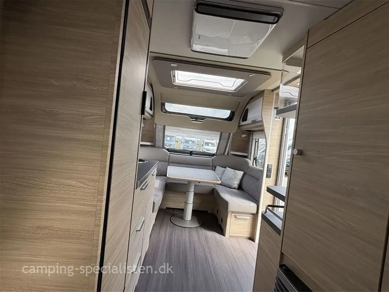 Billede 10 - 2021 - Knaus Südwind 500 UF "60 Years Celebration"   Pæn og meget veldholdt campingvogn - Knaus Südwind 500 UF fra 2021 - Kan nu opleves hos Camping-Specialisten i Silkeborg