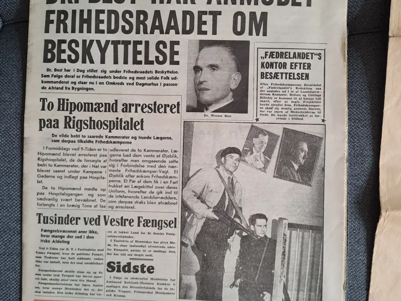 Billede 3 - Aviser fra 1945 og rationeringsmærker 