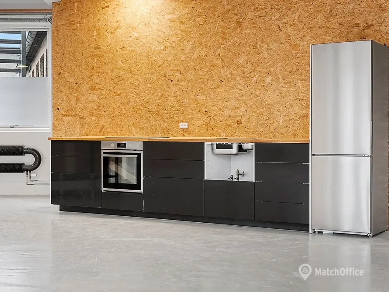 Billede 11 - Højloftet lækkert kontor / showroom / galleri / personlig træning o.lign. på Amager