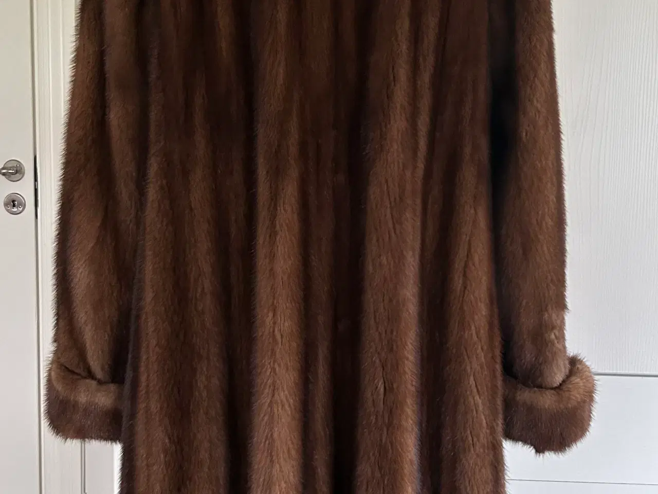 Billede 4 - Smuk minkkåbe fra Brdr. Alex Petersen