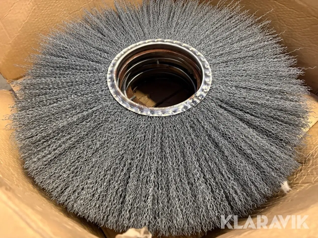 Billede 2 - Børster - hul-diameter 17,5