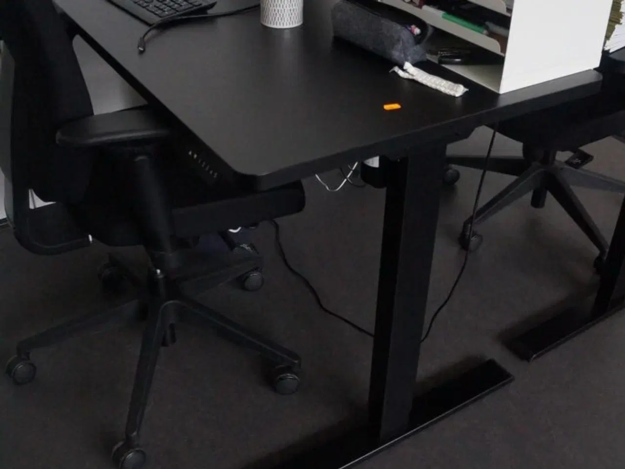 Billede 2 - Bord, stol, m.v.