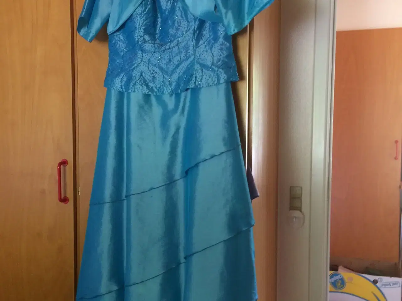 Billede 3 - selskabkjole  kjole
