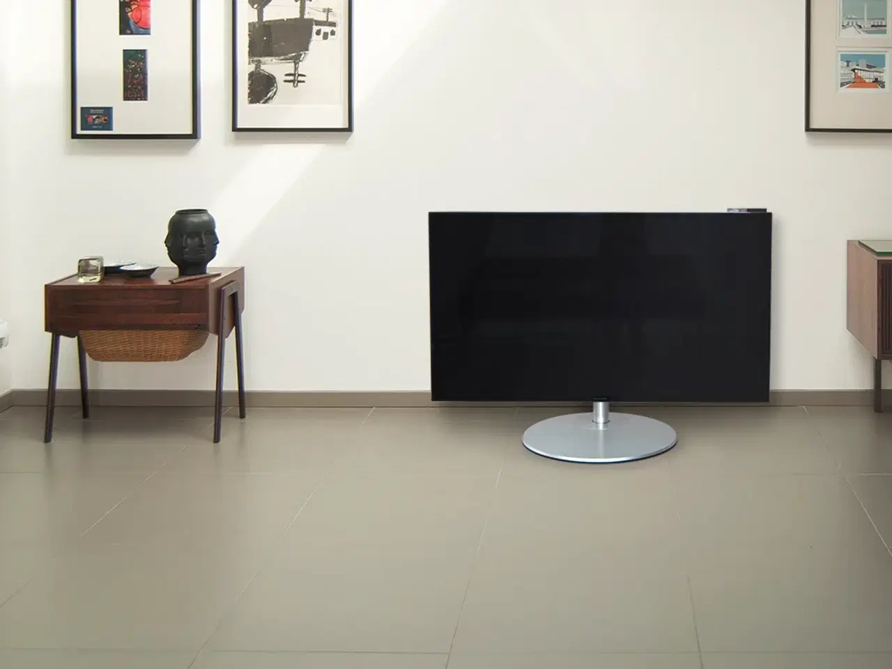 Billede 1 - Gulvstand m. Motor til BeoVision Avant 55 Lav/Høj