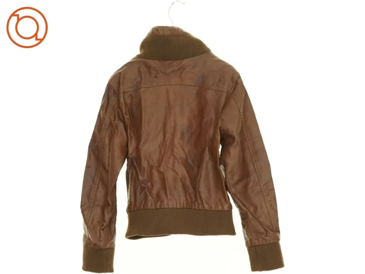 Billede 2 - Læder look Pilot jakke (str. 140 cm)