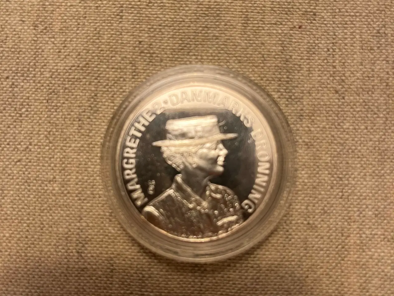 Billede 1 - Dronnings 50års jubilæum - 31.1g