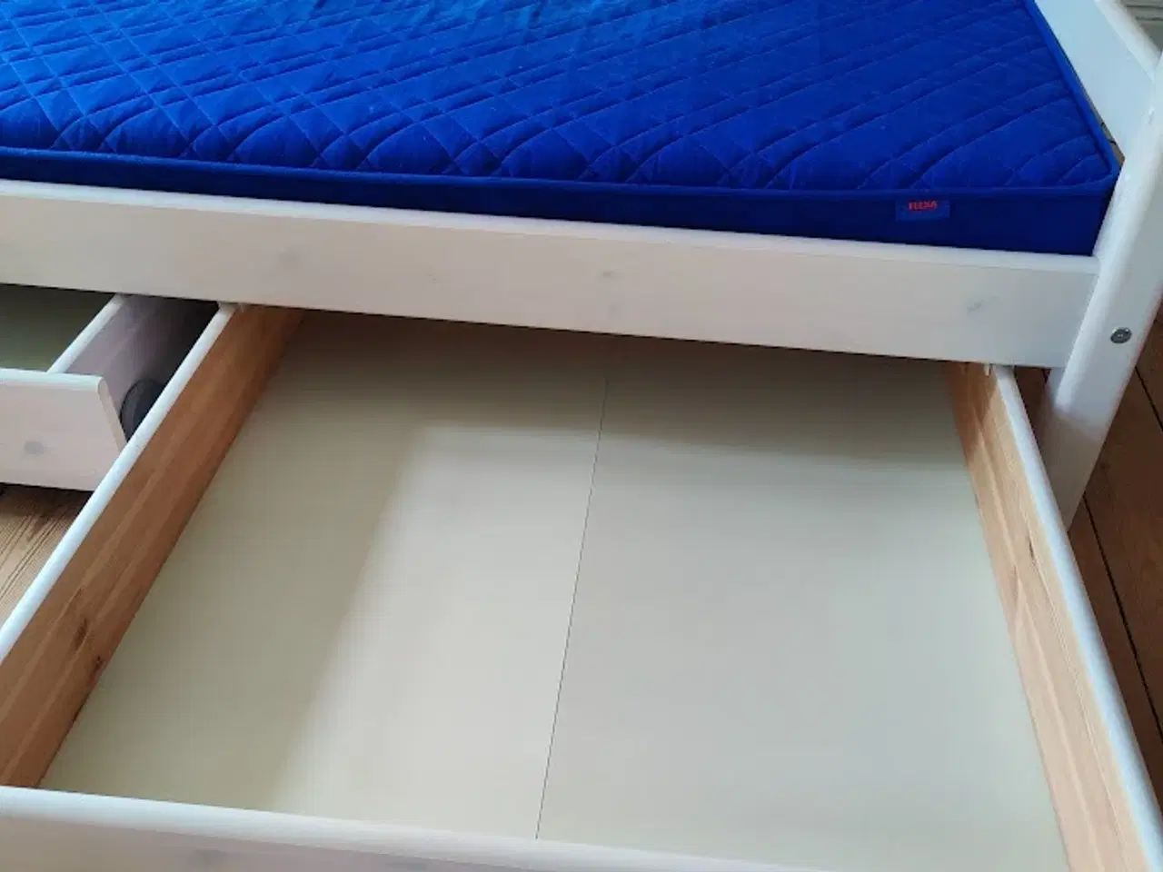 Billede 5 - Velholdt enkeltseng - dansk produceret