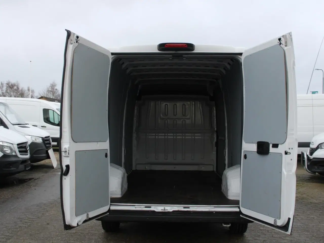 Billede 10 - Fiat Ducato 35 2,3 MJT 140 Kassevogn L3H2 Pro+