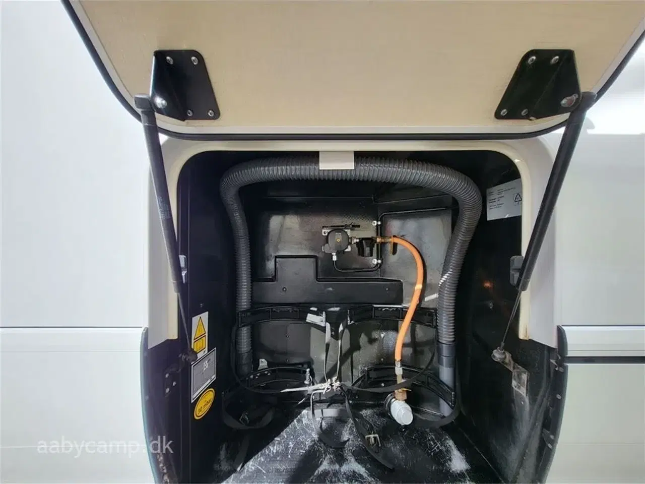 Billede 22 - 2020 - Hymer Masterline BML I780   Luksus på Mercedes Chassic. Solceller. Automatgear. To batterier. Inverter. vandbåret gulvarme.