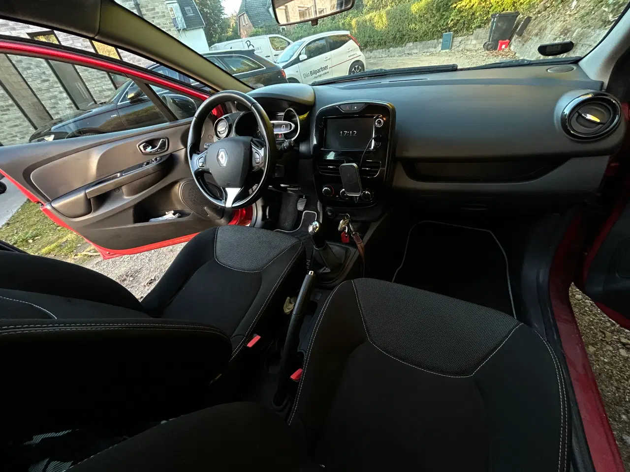 Billede 10 - Renault Ny clio - 89,000 km - nysynet og nyservice