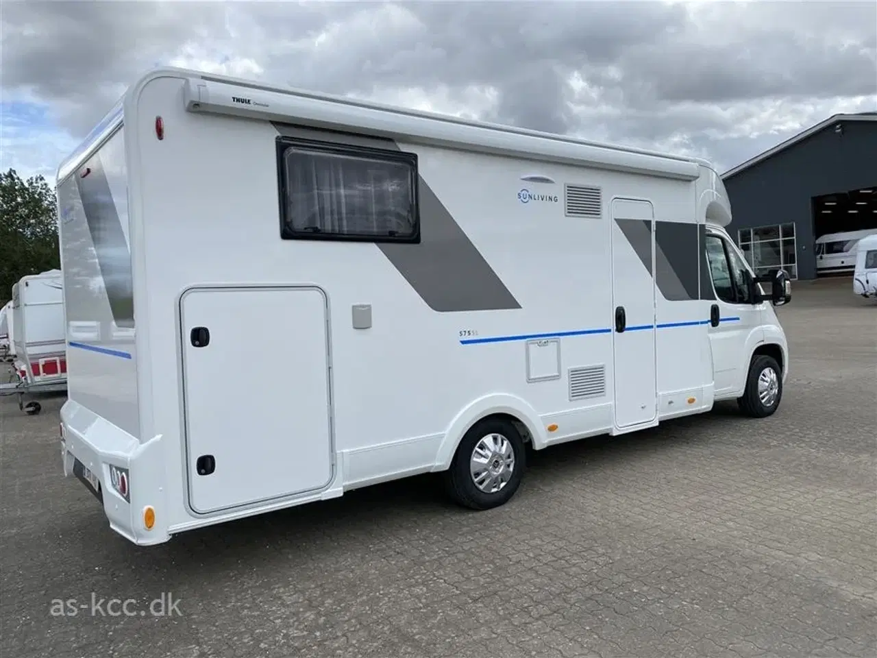 Billede 3 - 2021 - Sun Living S 75 SL   Sun Living Autocamper med to enkelt senge. 40.000 Km.