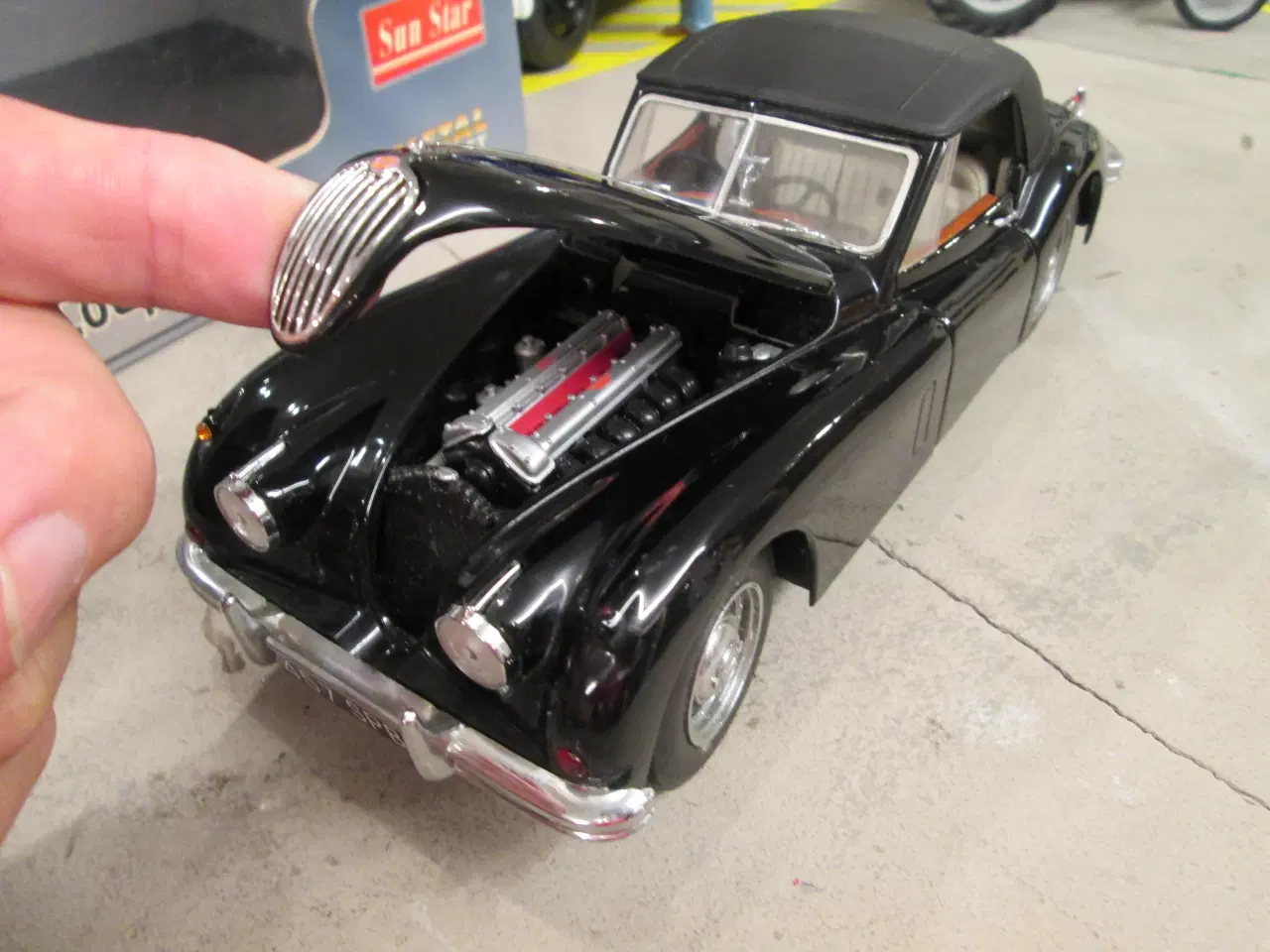 Billede 3 - Jaguar XK 140 Drophead Coupe   Sun-star  1:18