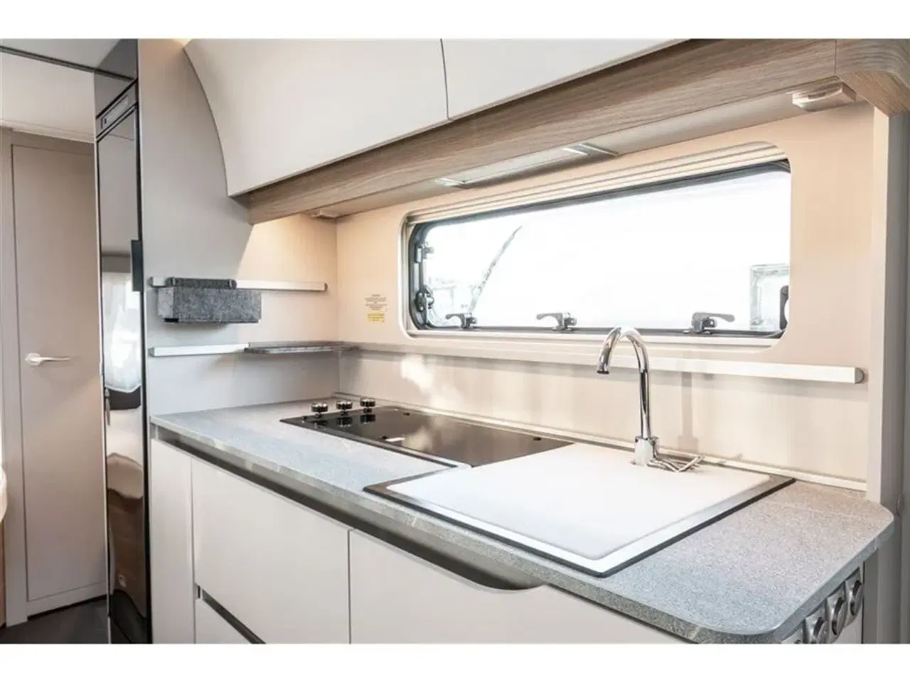 Billede 5 - 2022 - Adria Adora 613 PK   5 personers køjevogn