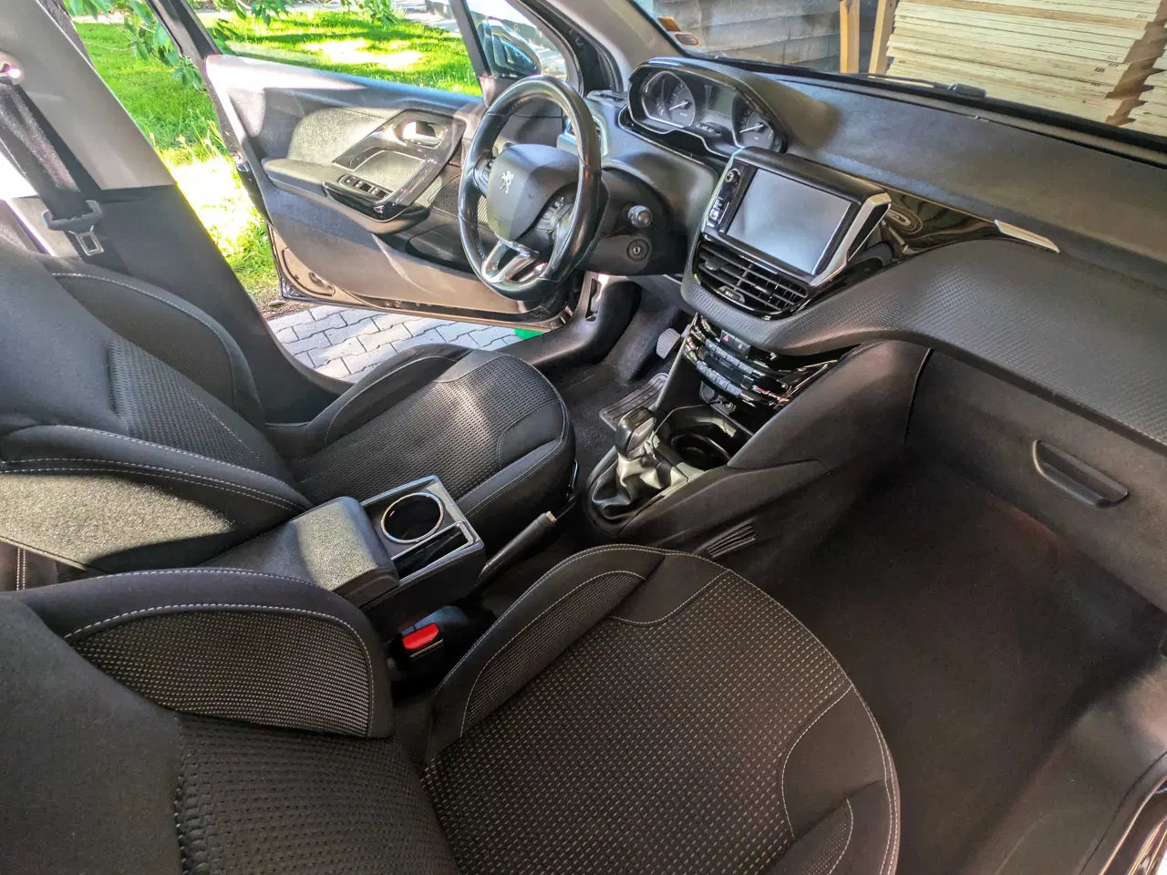 Billede 12 - Peugeot 208 Allure, 1,6 BlueHDi 100 hk diesel