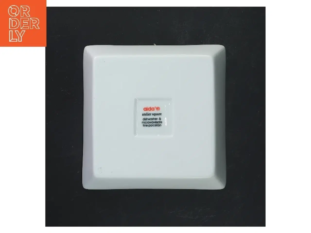 Billede 2 - Hvide porcelæn tallerkener fra aida (str. 15x15 cm)